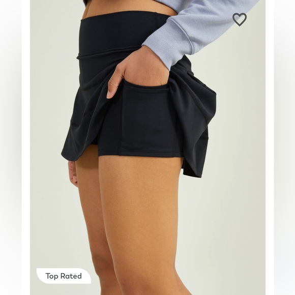 NWT serves up skort - Picture 5 of 7